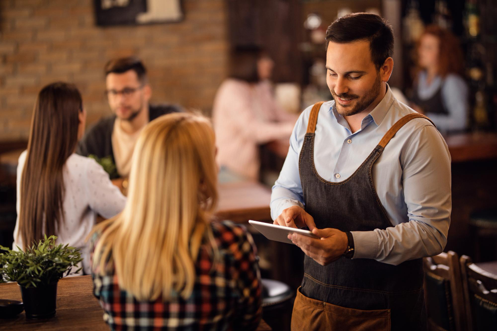 Manage the rush hour chaos with this cloud restaurant management system